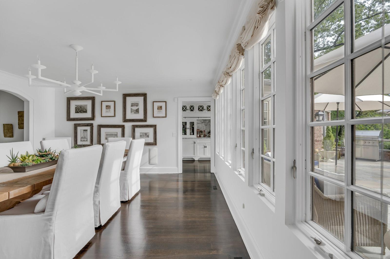Dining room before editing