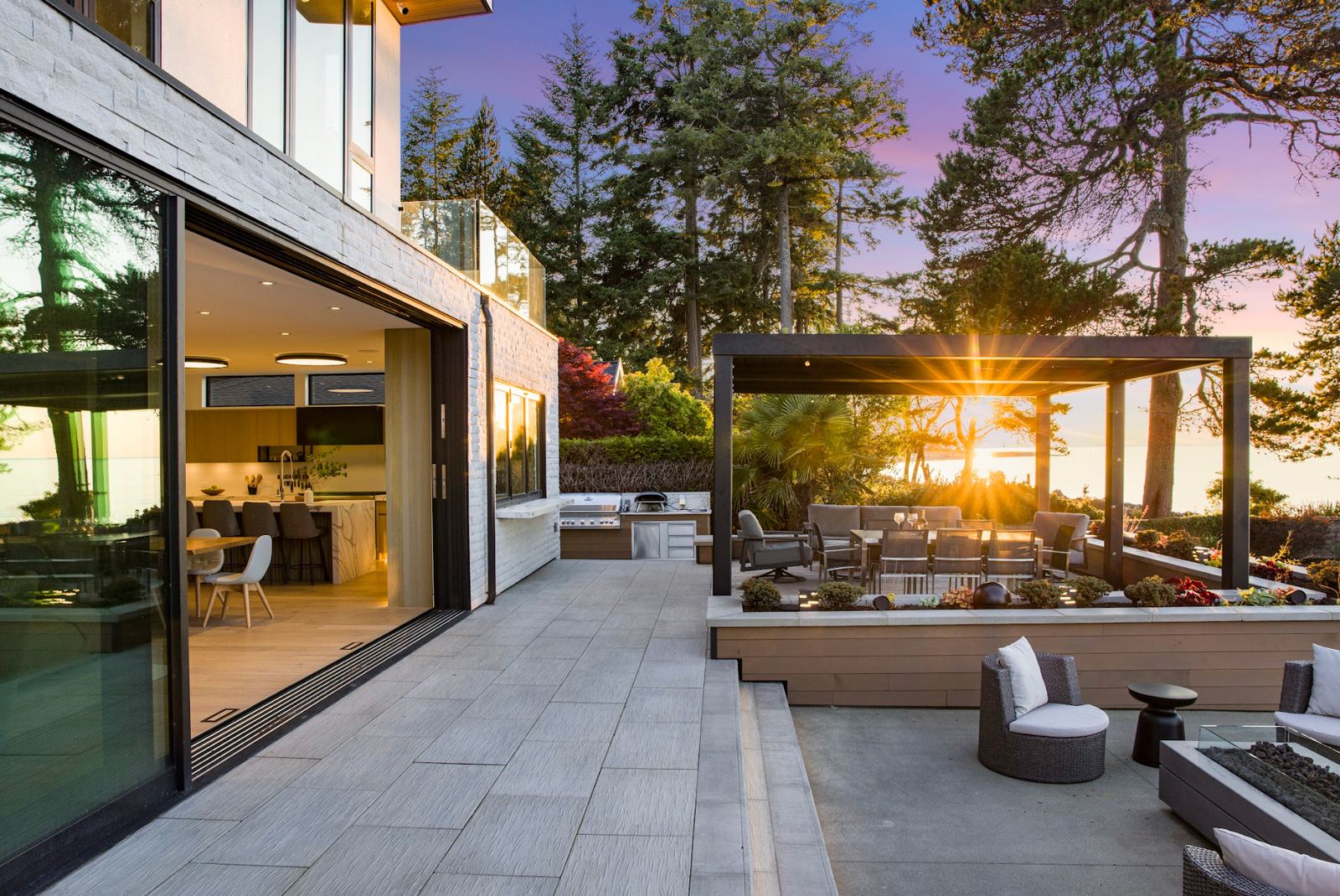 Exterior twilight — real estate photography