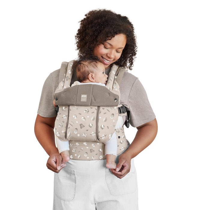 Lifestyle — baby carrier model shot