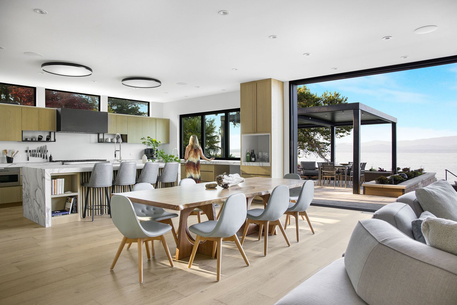 Open-plan kitchen and dining